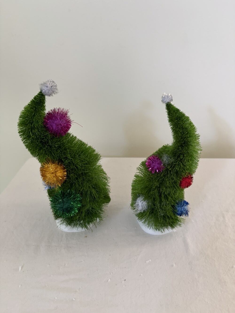 Dept 56 WONKY TREES Christmas Brush Tree Set 2 Grinch Village Accessory 4032417